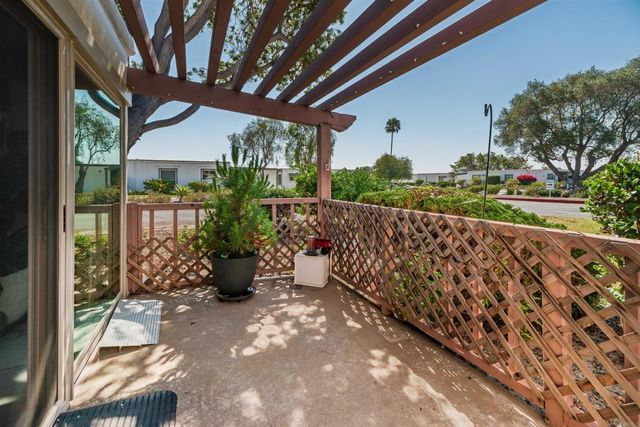 3621 Vista Campana S 64, Oceanside, CA 92057