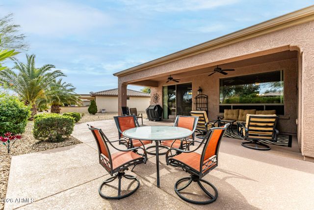 21307 N RED HILLS Drive, Surprise, AZ 85387