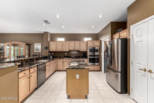 21307 N RED HILLS Drive, Surprise, AZ 85387