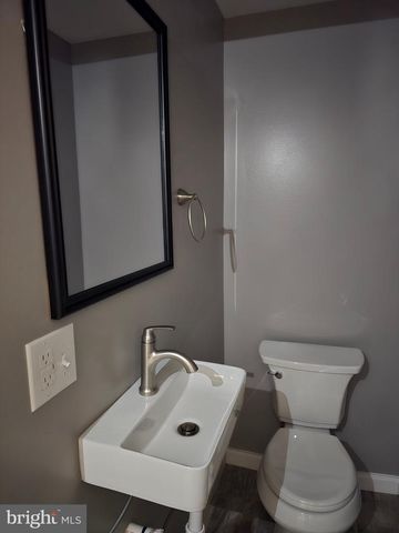 26 N 2ND ST, Halifax, PA 17032