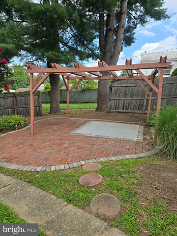 26 N 2ND ST, Halifax, PA 17032