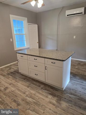 26 N 2ND ST, Halifax, PA 17032