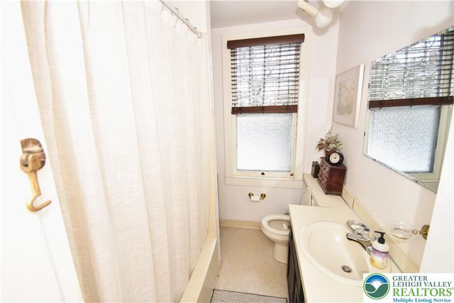 620 Weygadt Drive, Easton, PA 18042