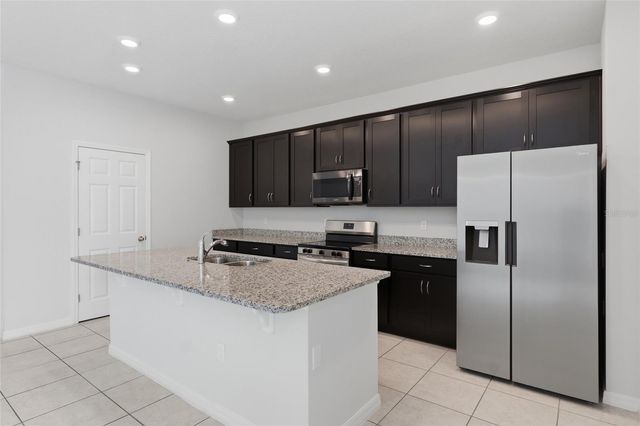 5106 SEA MIST LANE, Wesley Chapel, FL 33545