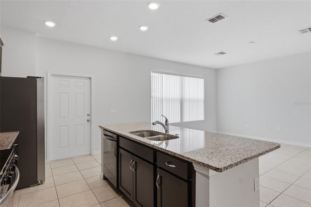5106 SEA MIST LANE, Wesley Chapel, FL 33545