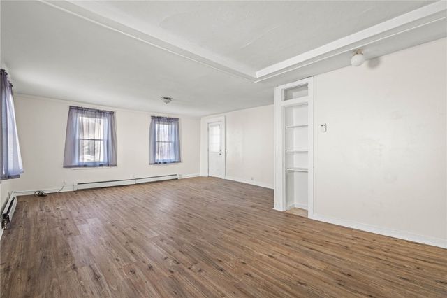 17 Buffalo Street, Bergen, NY 14416