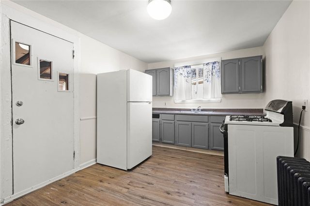 17 Buffalo Street, Bergen, NY 14416