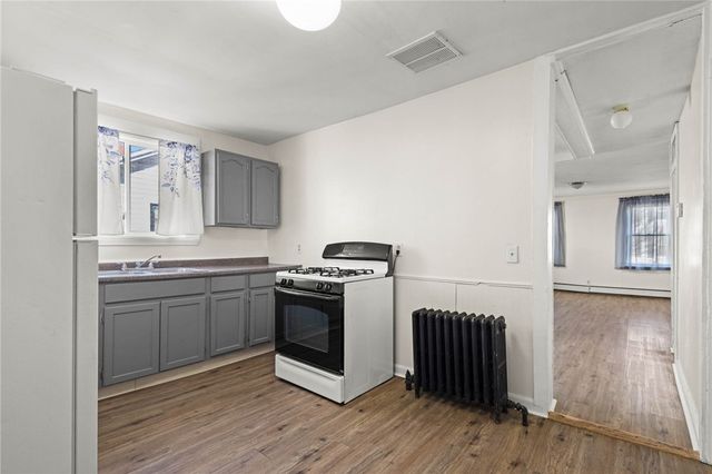 17 Buffalo Street, Bergen, NY 14416