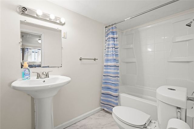 17 Buffalo Street, Bergen, NY 14416