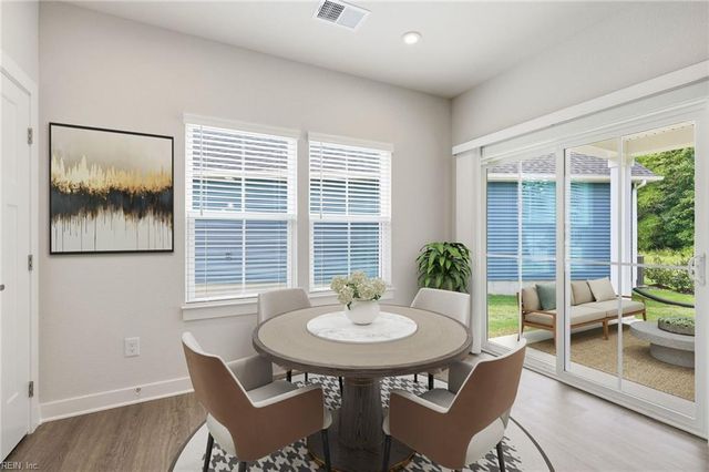 2101 Mainsail DR, Carrollton, VA 23314