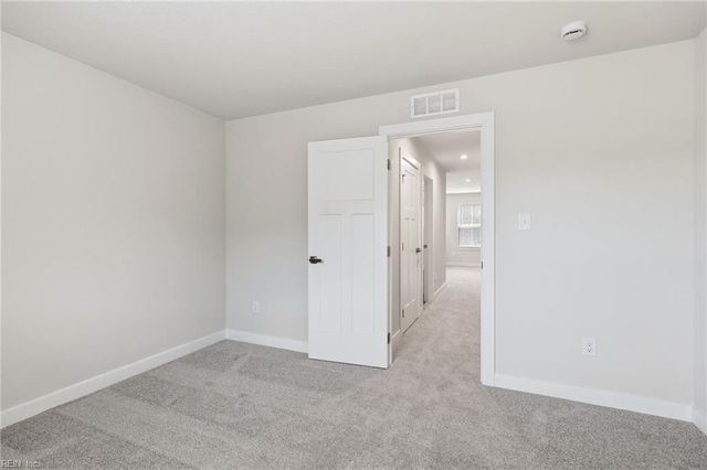 2101 Mainsail DR, Carrollton, VA 23314