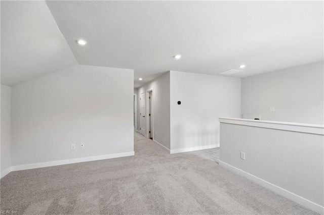 2101 Mainsail DR, Carrollton, VA 23314