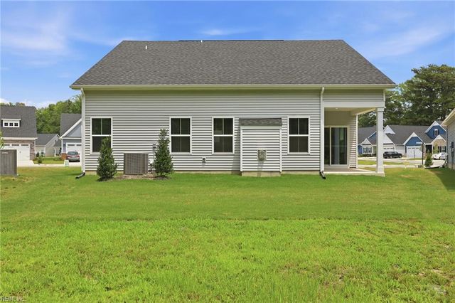 2101 Mainsail DR, Carrollton, VA 23314