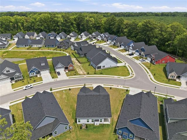 2101 Mainsail DR, Carrollton, VA 23314