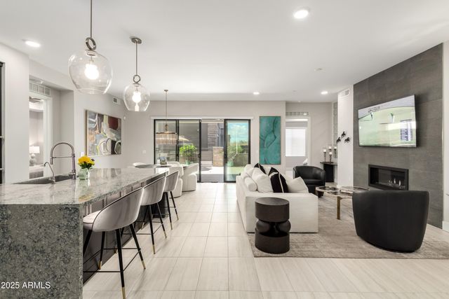 5250 E Deer Valley Drive 146, Phoenix, AZ 85054