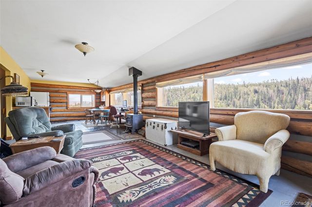 56 GCR 373, Parshall, CO 80468
