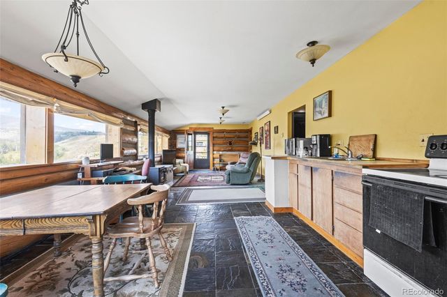 56 GCR 373, Parshall, CO 80468