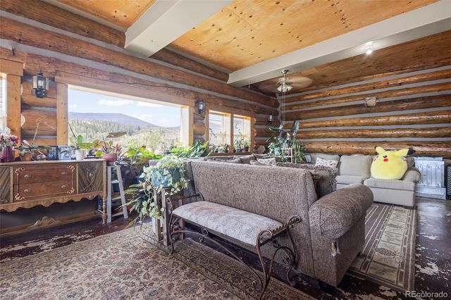 56 GCR 373, Parshall, CO 80468
