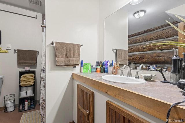 56 GCR 373, Parshall, CO 80468