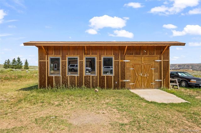 56 GCR 373, Parshall, CO 80468