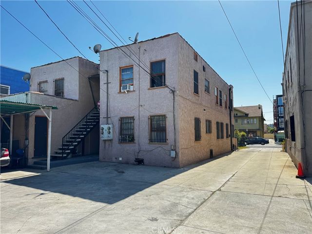 3110 Raymond Ave, Los Angeles, CA 90007