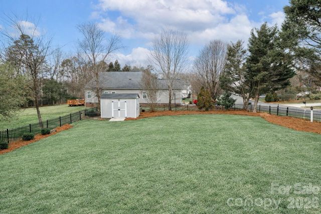 1917 Weighmont Court, Mint Hill, NC 28227