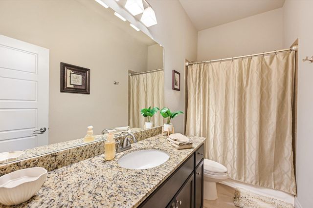 6005 Hewetson DR, Austin, TX 78738