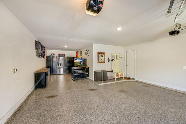6005 Hewetson DR, Austin, TX 78738