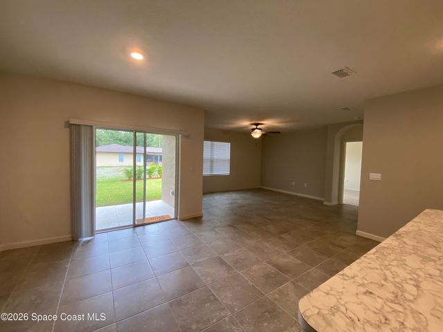 980 Degroodt Road SW, Palm Bay, FL 32908