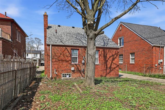 7474 E Robinwood Street, Detroit, MI 48234