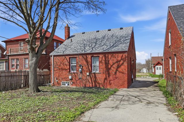 7474 E Robinwood Street, Detroit, MI 48234