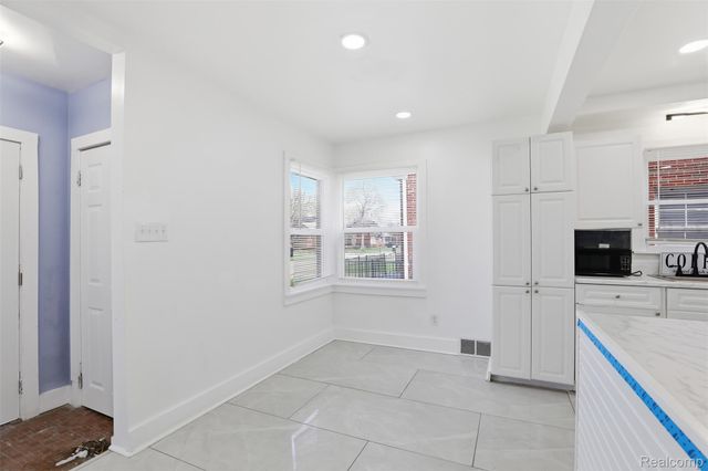 7474 E Robinwood Street, Detroit, MI 48234