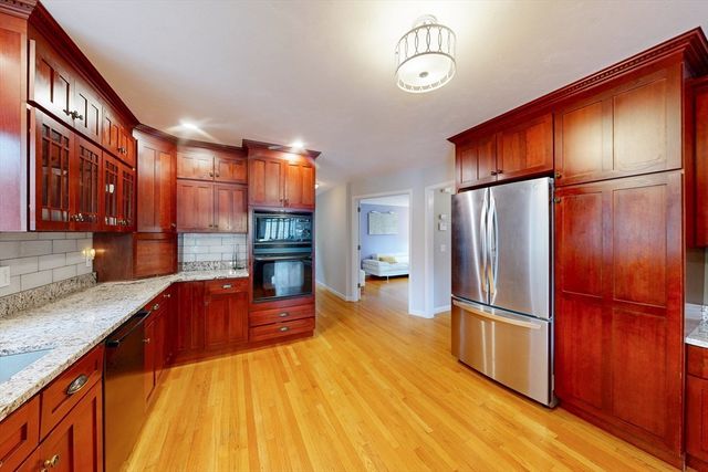 79 Summer St, Walpole, MA 02071