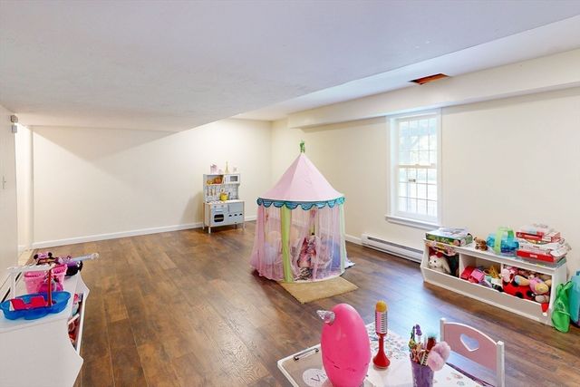 79 Summer St, Walpole, MA 02071