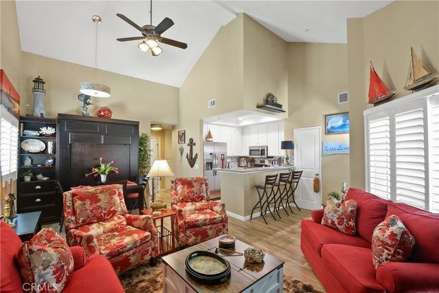2000 Pacific Coast HWY APT 308, Huntington Beach, CA 92648