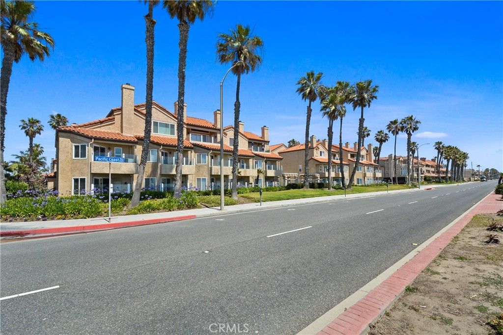2000 Pacific Coast HWY APT 308, Huntington Beach, CA 92648 — photo 3