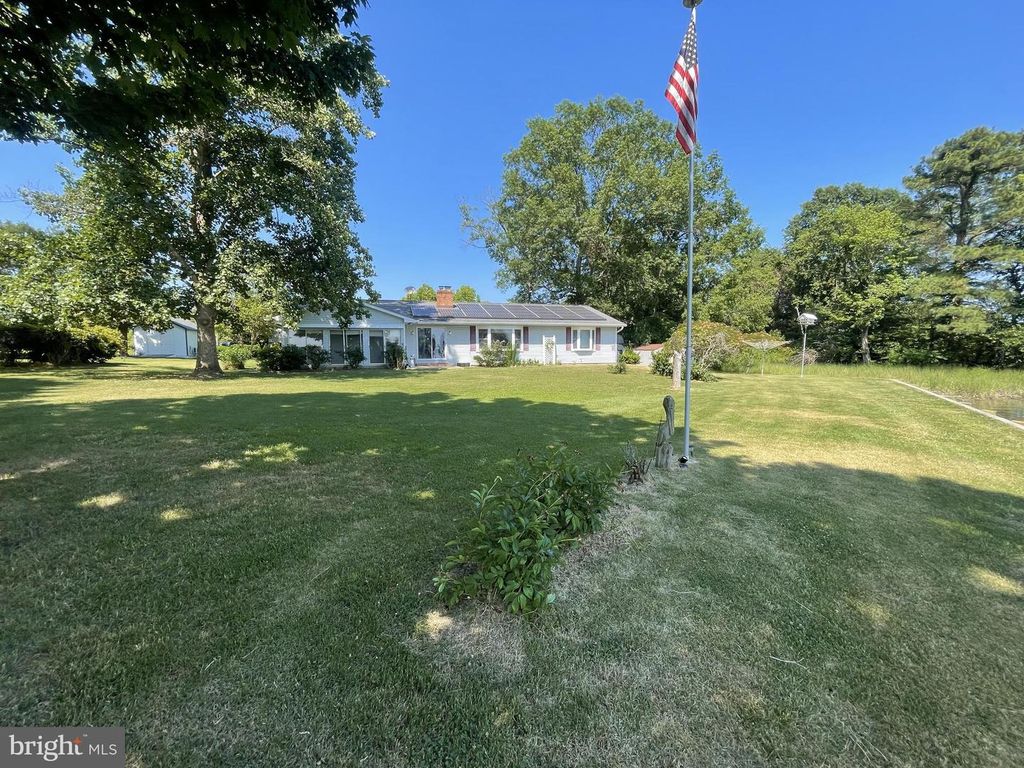 Image 6 of property listing at 18937 HODGES LN, Leonardtown, MD 20650