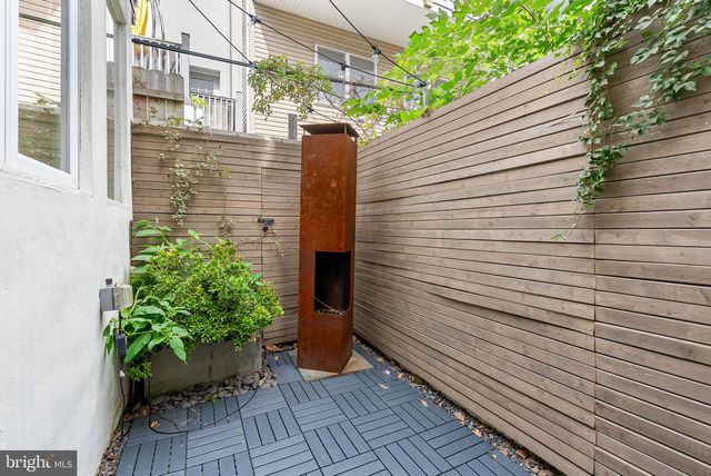 1309 CHRISTIAN ST, Philadelphia, PA 19147