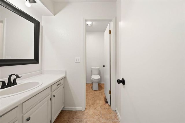 12513 Fox Run Drive, Oklahoma City, OK 73142