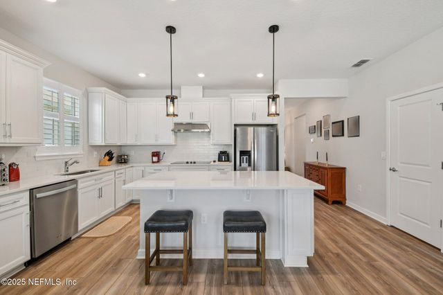 3086 GREEN PARK Drive, Deland, FL 32724