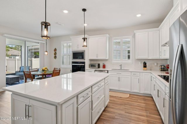 3086 GREEN PARK Drive, Deland, FL 32724