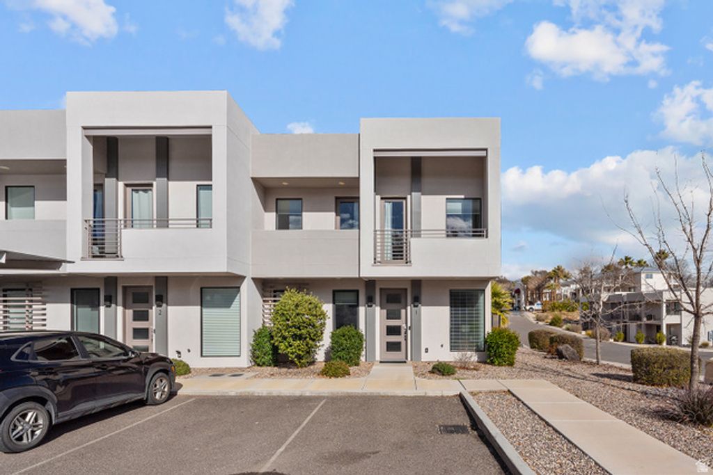Image 1 of property listing at 1122 S 1790 W ##1, St. George, UT 84770