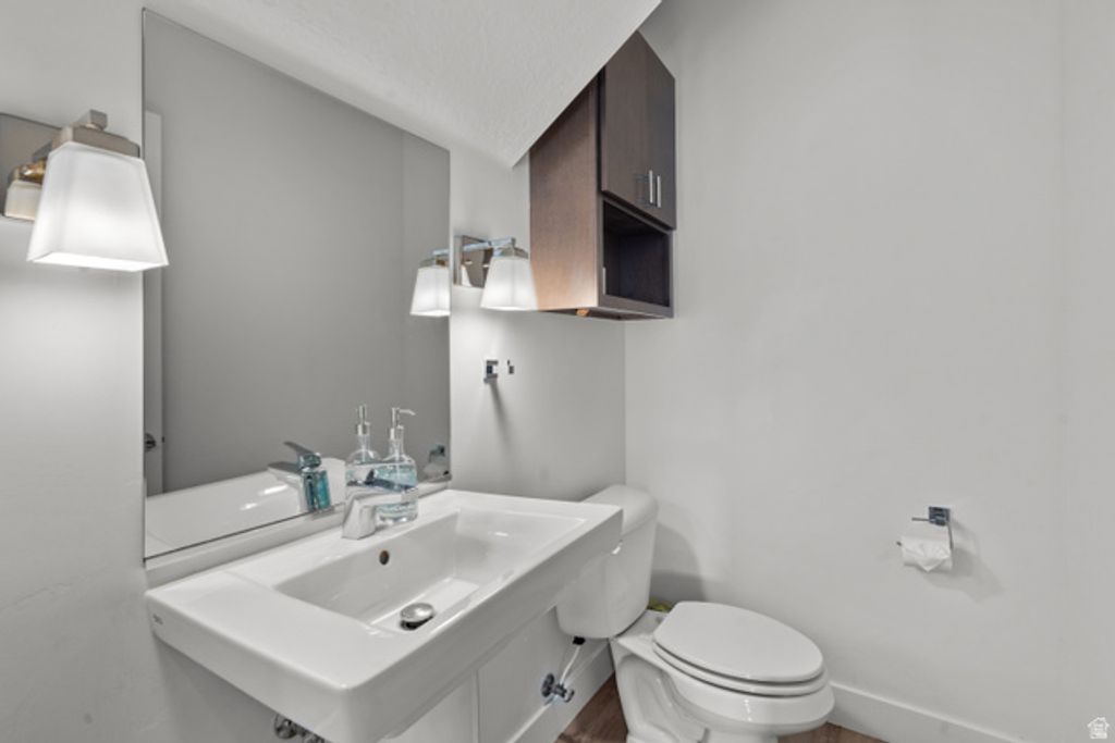 Image 12 of property listing at 1122 S 1790 W ##1, St. George, UT 84770