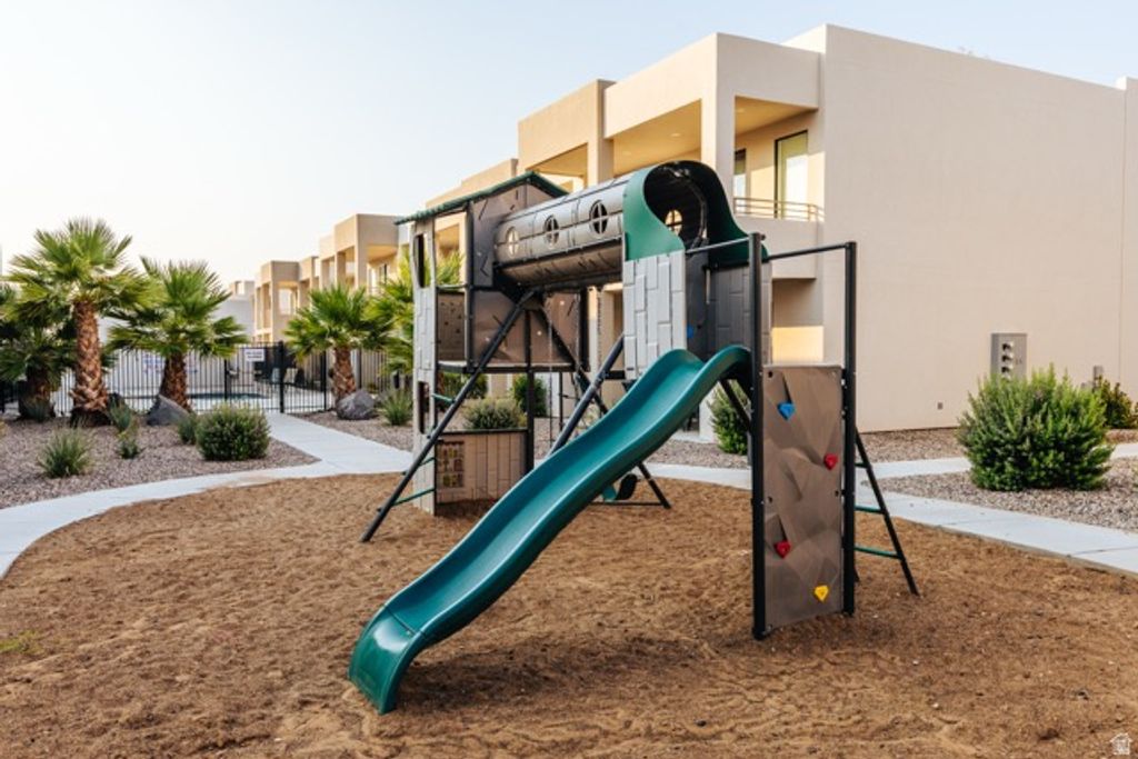Image 35 of property listing at 1122 S 1790 W ##1, St. George, UT 84770