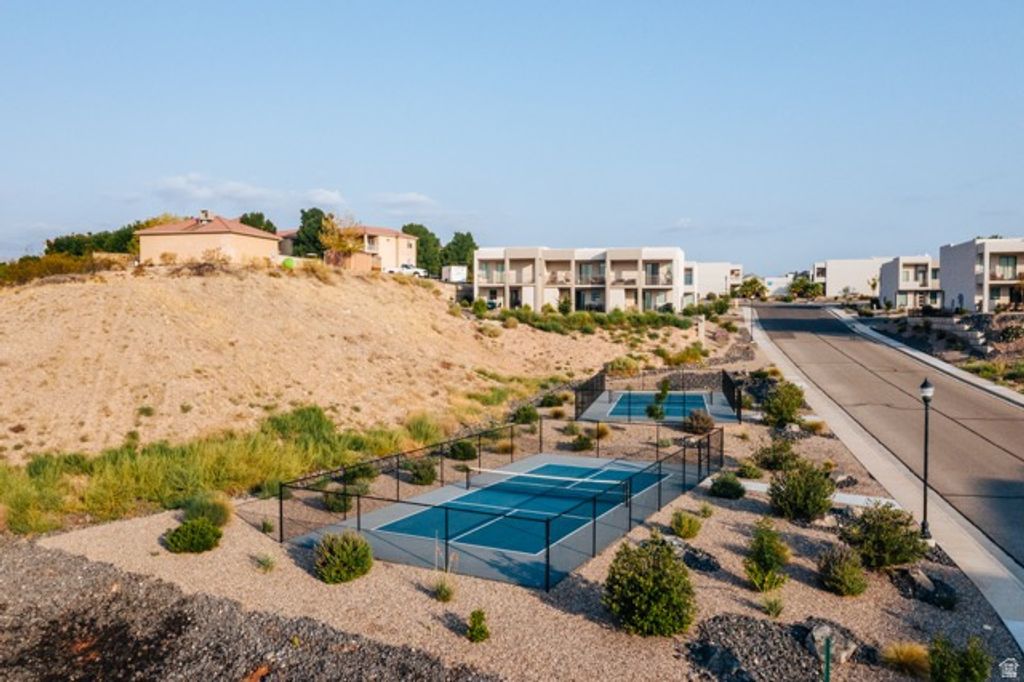 Image 36 of property listing at 1122 S 1790 W ##1, St. George, UT 84770