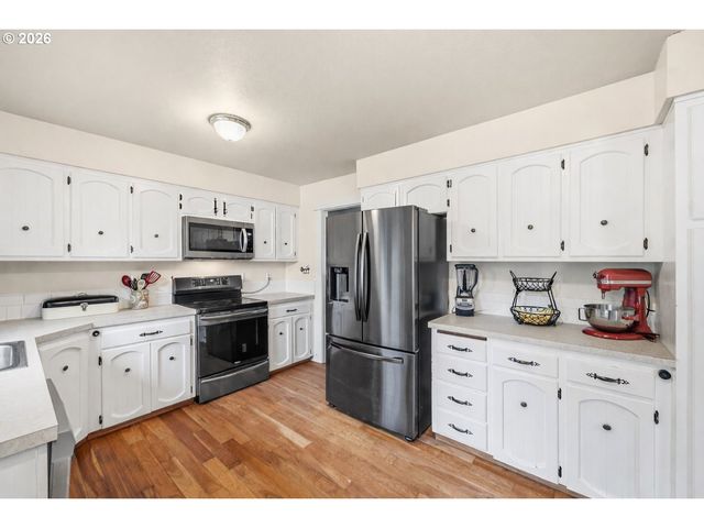 2024 Se SPRUCE Ave, Gresham, OR 97080