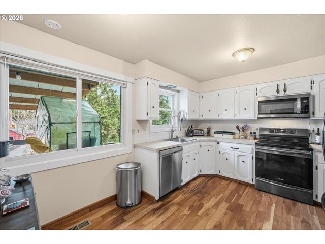 2024 Se SPRUCE Ave, Gresham, OR 97080