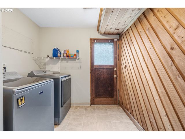 2024 Se SPRUCE Ave, Gresham, OR 97080