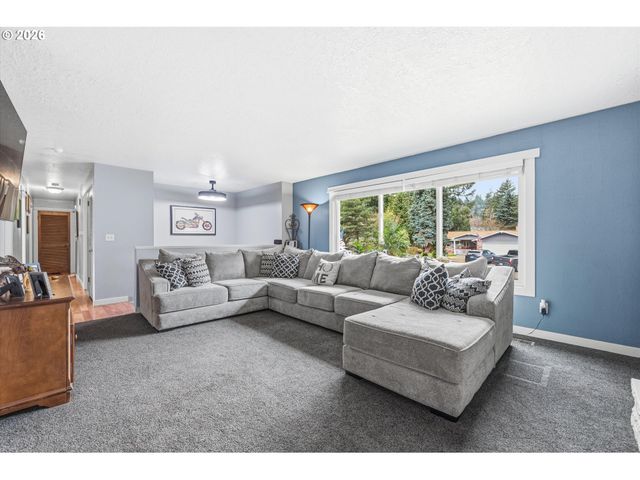 2024 Se SPRUCE Ave, Gresham, OR 97080