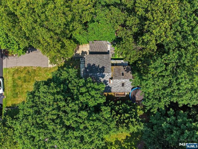 3 Valhalla Way, Rockaway Township, NJ 07866